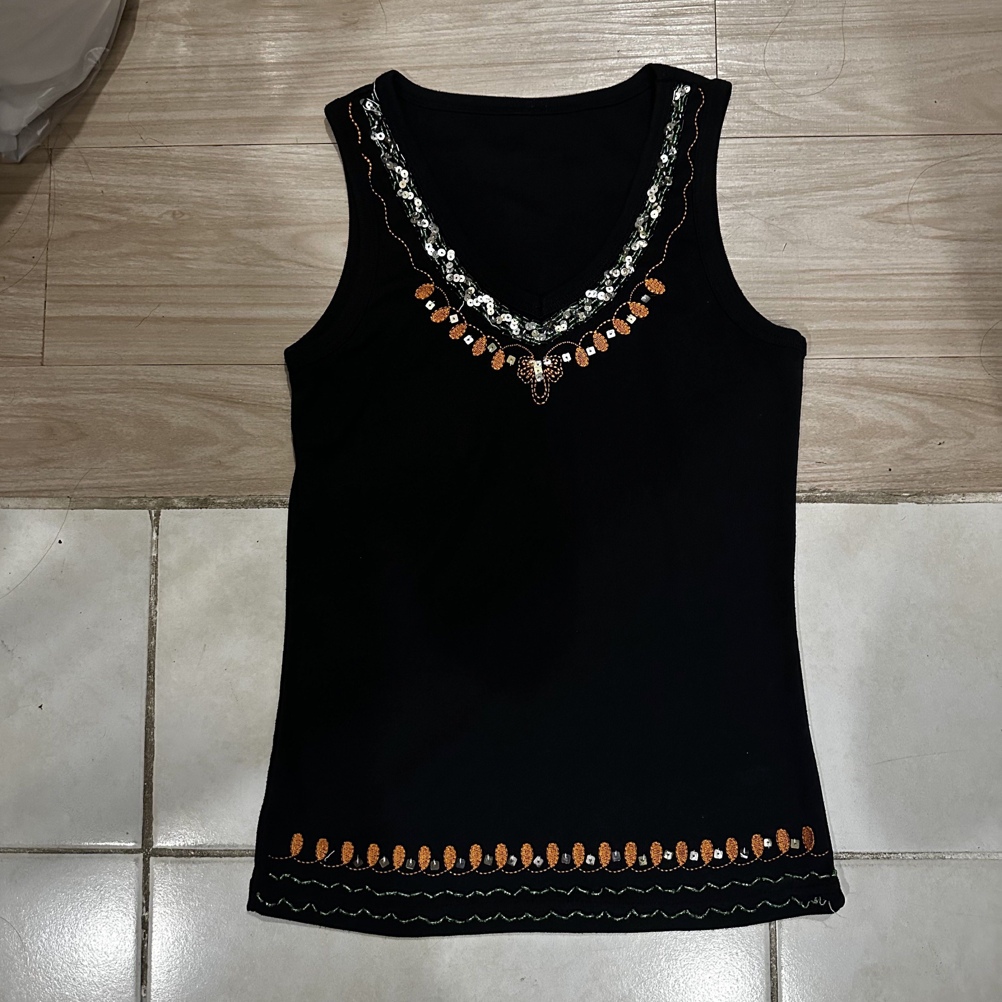 Black Embellished sequin Tank Top - y2k (Category: Sleeveless) located in Manila. Submitted by jules_declutters (Listing ID 1417929354, Image 1). Description: Fits small to medium (not stretchy) MOP: Gcash MOD: Jnt or same day couriers LOC: E. Rodriguez, QC.