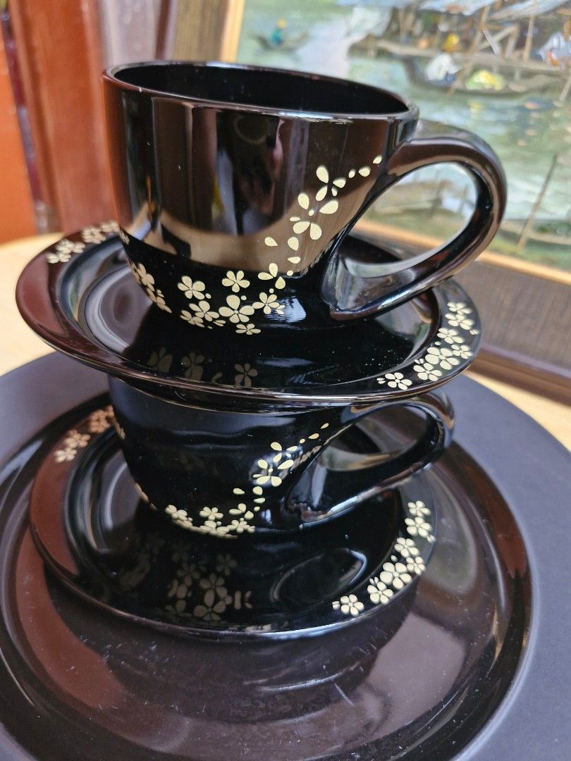 Black Plate and cups and saucers (Category: Dinnerware & Cutlery) located in Pasig City. Submitted by ellievt (Listing ID 1417817211, Image 3). Description: 2 big plates approx 27 cm 2 cup and saucers duo (brandnew with box) From Japan.