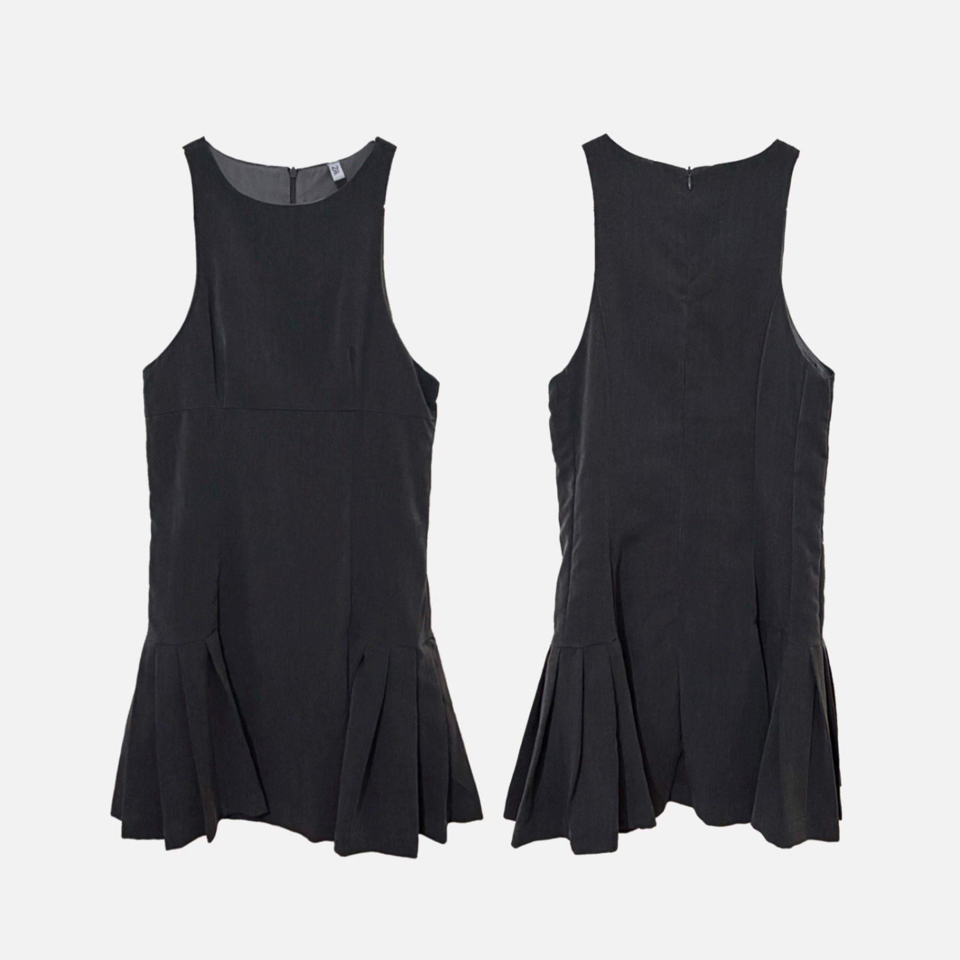 Black Sleeveless Top with Pleated Hem (Category: Sleeveless) located in Makati City. Submitted by thewe_ph (Listing ID 1417883031, Image 1). Description: - Black sleeveless top - Fit-and-flare silhouette - Pleated hem detail - Back zipper closure - Versatile for dress up or down - Perfect for various occasions Fits to XS to S DM me for inquiries.