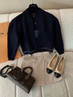 (Category: ) located in . Submitted by kayes_closet (Listing ID 1417878398, Image 1). Description: .