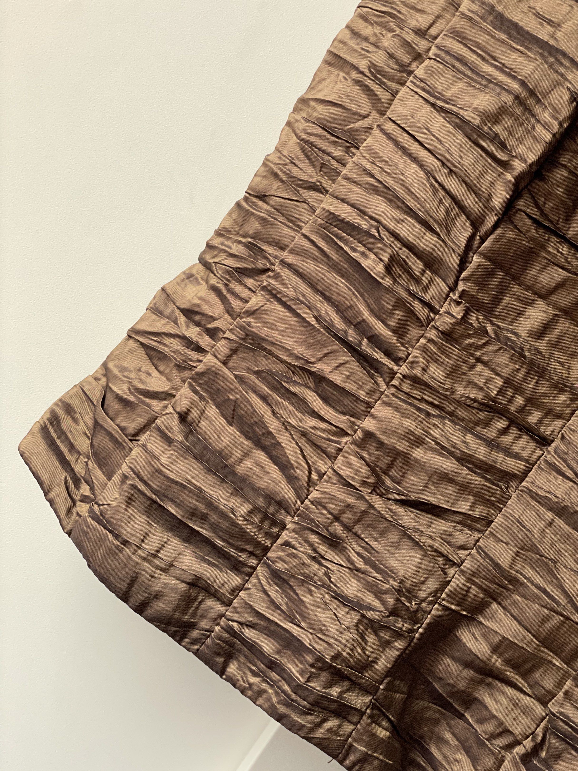 Brown Ruched Corset Tube (Category: Blouses) located in Manila. Submitted by chenpots (Listing ID 1417960464, Image 3). Description: - Brown ruched corset - Size S-M - Fitted silhouette - Back zipper closure - Textured fabric - Subtle sheen brown Napakaganda sa personal! Tube top lang po ito. Yung straps ay para sa sampay..