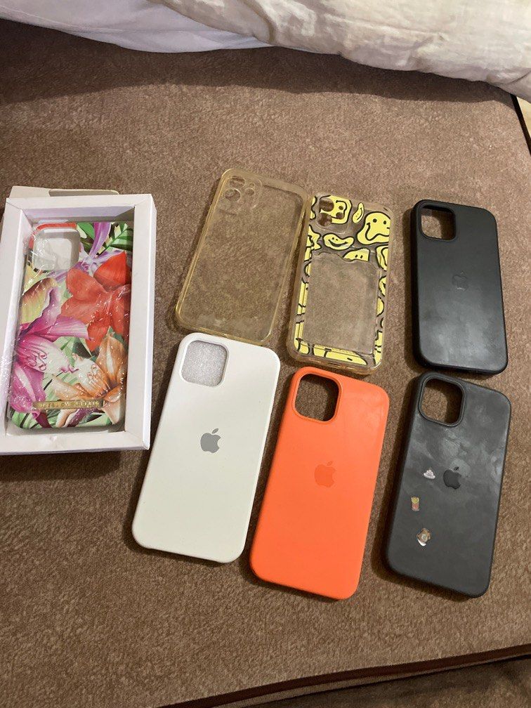 Bundle casing (Category: Cases & Sleeves) located in Quezon City. Submitted by kayseeeee (Listing ID 1417882879, Image 2). Description: Orange is aunthentic sleeve from powe mac . Ideal of sweden is new . Thank you .