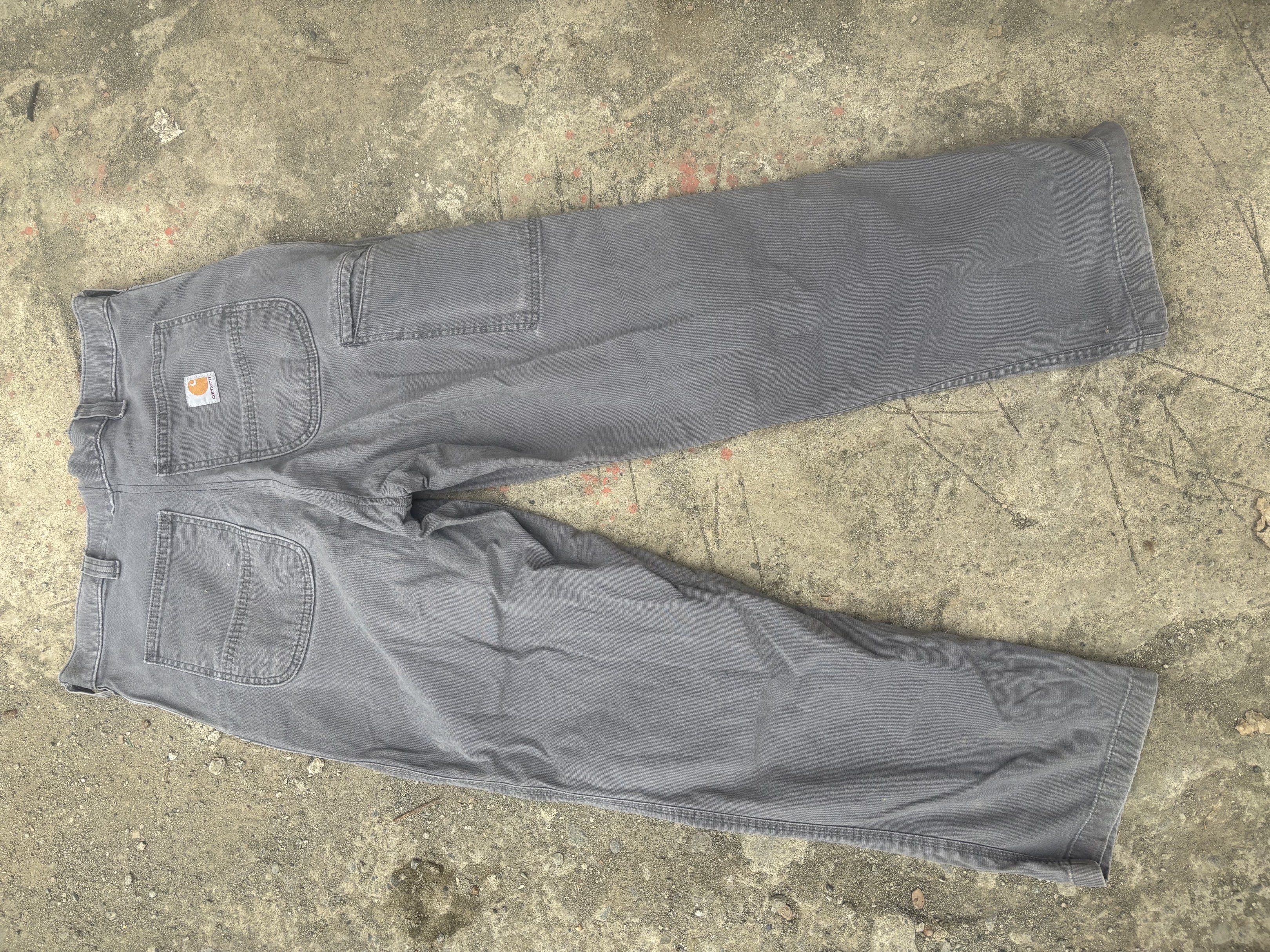 Carhartt aspack nego price (Category: Jeans) located in Davao. Submitted by striftezy (Listing ID 1418005463, Image 1). Description: Gray -34 waist Black -36waist -single knee only - no tags but authentic/legit guaranteed as seen on button rivet’s back Check bio for policy.