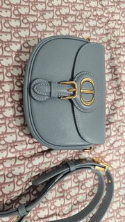 (Category: ) located in . Submitted by lr_closet (Listing ID 1417993205, Image 1). Description: .