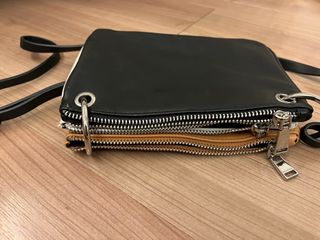 （分類：）位於 。 由 cc01022026 提交（商品編號 1417813101，圖片 1）。簡介： 。