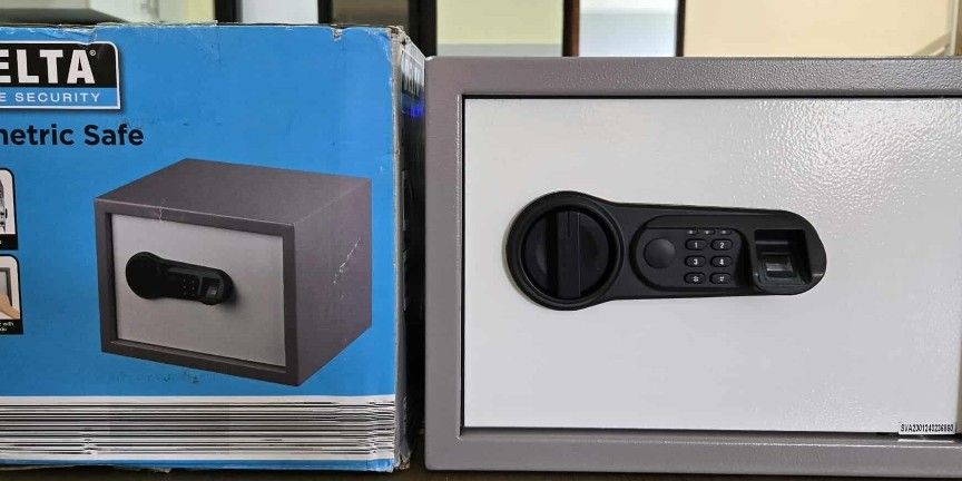 DELTA VAULT BIOMETRIC SAFE (Category: Safe) located in Bulacan. Submitted by iamvanillapeach (Listing ID 1417943095, Image 1). Description: New with box. You can try in actual if pick up. We can deliver nationwide. 📩.