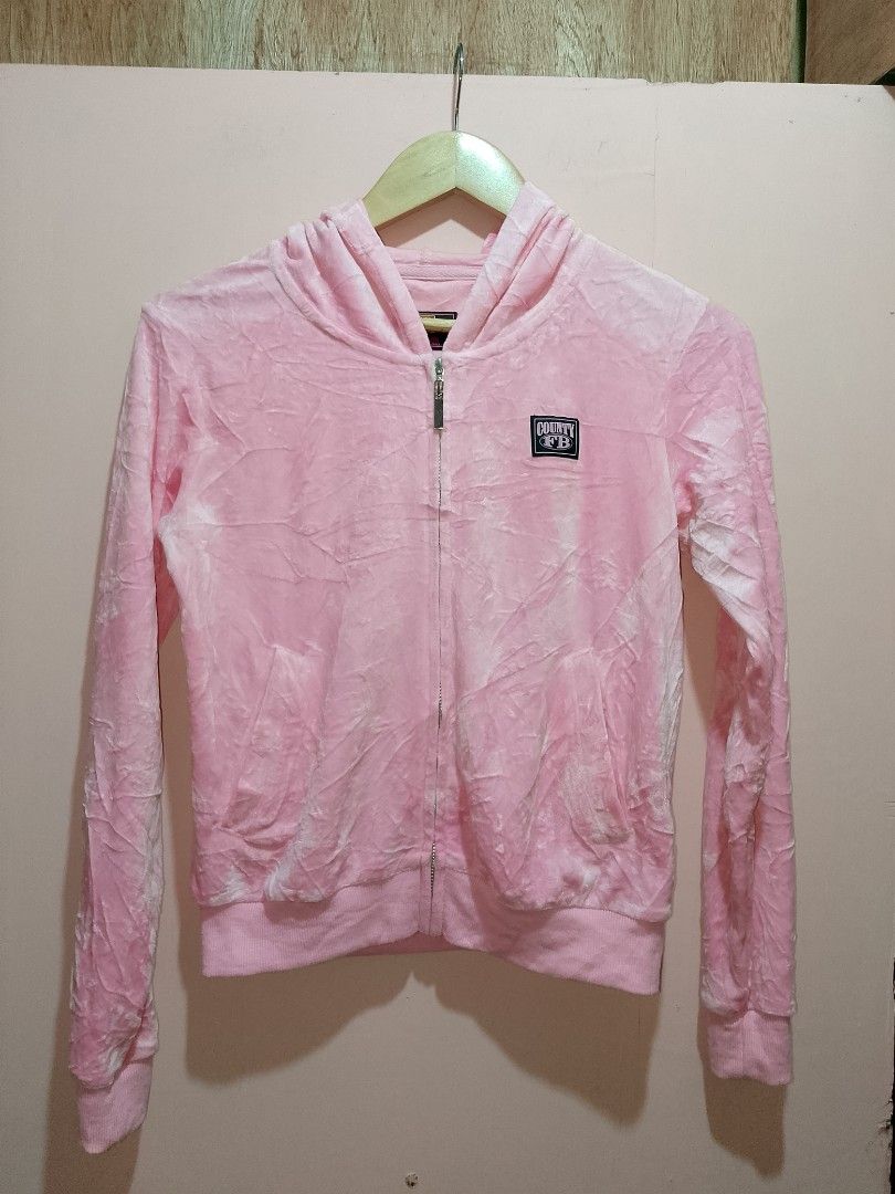FB county Velour Hoodie XS (Category: Coats, Jackets and Outerwear) located in General Trias. Submitted by elmerafelix-42143 (Listing ID 1417910044, Image 1). Description: - County FB pink velour hoodie - Size: XS - Dimensions W 18 L 21 - Features a zip-up front and hood - Includes brand logo patch - Made of soft, comfortable velour - Perfect for casual wear.