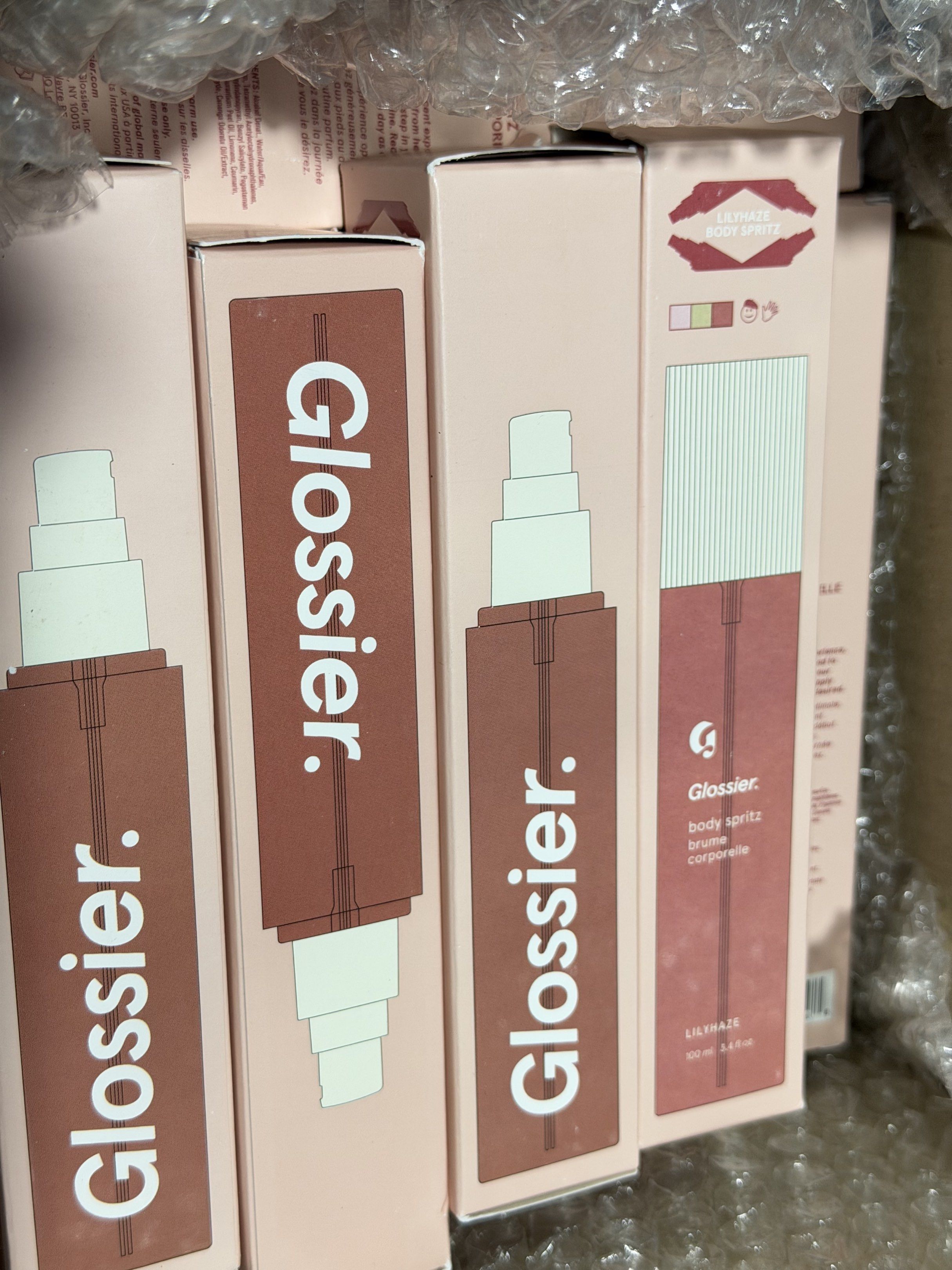 Glossier Lilyhaze Body Spritz 100ml (Category: Fragrance & Deodorants) located in Manila. Submitted by drc123 (Listing ID 1417942275, Image 2). Description: - Glossier Lilyhaze Body Spritz - Warm and comforting fragrance - Scent notes: Vanilla, Amber, Apricot - Size: 100ml / 3.4 fl oz - Longevity: Approximately 5 hours 1,580 each!!!!! Tondo, Manila .