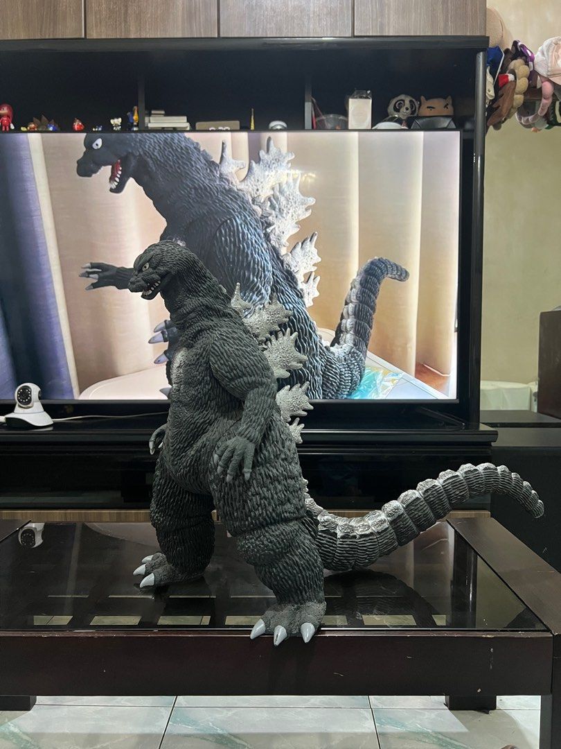Godzilla Popy 1988 Bandai (Category: Figurines & Statues) located in Valenzuela. Submitted by 3ssiastansachajapansurplus (Listing ID 1418010516, Image 2). Description: Best price wins! .