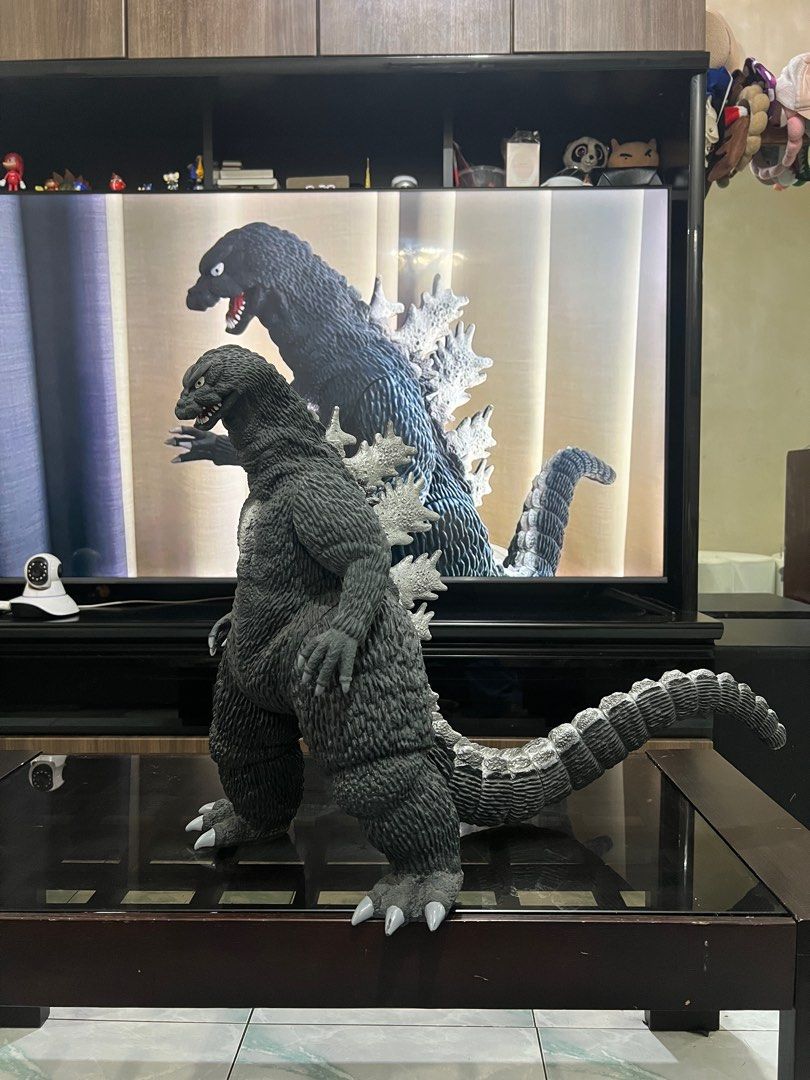 Godzilla Popy 1988 Bandai (Category: Figurines & Statues) located in Valenzuela. Submitted by 3ssiastansachajapansurplus (Listing ID 1418010516, Image 3). Description: Best price wins! .