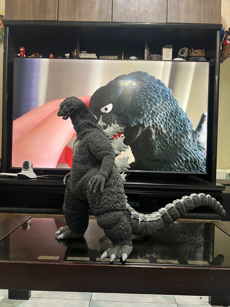 Godzilla Popy 1988 Bandai (Category: Figurines & Statues) located in Valenzuela. Submitted by 3ssiastansachajapansurplus (Listing ID 1418010516, Image 1). Description: Best price wins! .