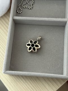 （分類：）位於 。 由 bi_lebala 提交（商品編號 1417817882，圖片 1）。簡介： 。