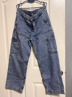 (Category: ) located in . Submitted by xoxonelz (Listing ID 1417939336, Image 1). Description: .