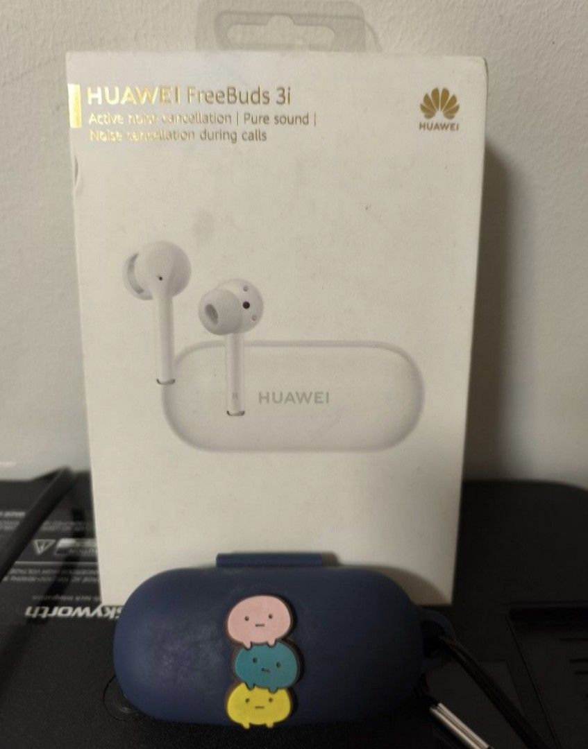 Huawei FreeBuds 3i - Active Noise Cancellation (Category: Earphones) located in Caloocan City. Submitted by _preloved_bb (Listing ID 1417968894, Image 3). Description: - Huawei FreeBuds 3i earphones - Active noise cancellation - Pure sound quality - White color - Includes charging case - Comes with a cute blue protective case - Noise cancellation available during calls.
