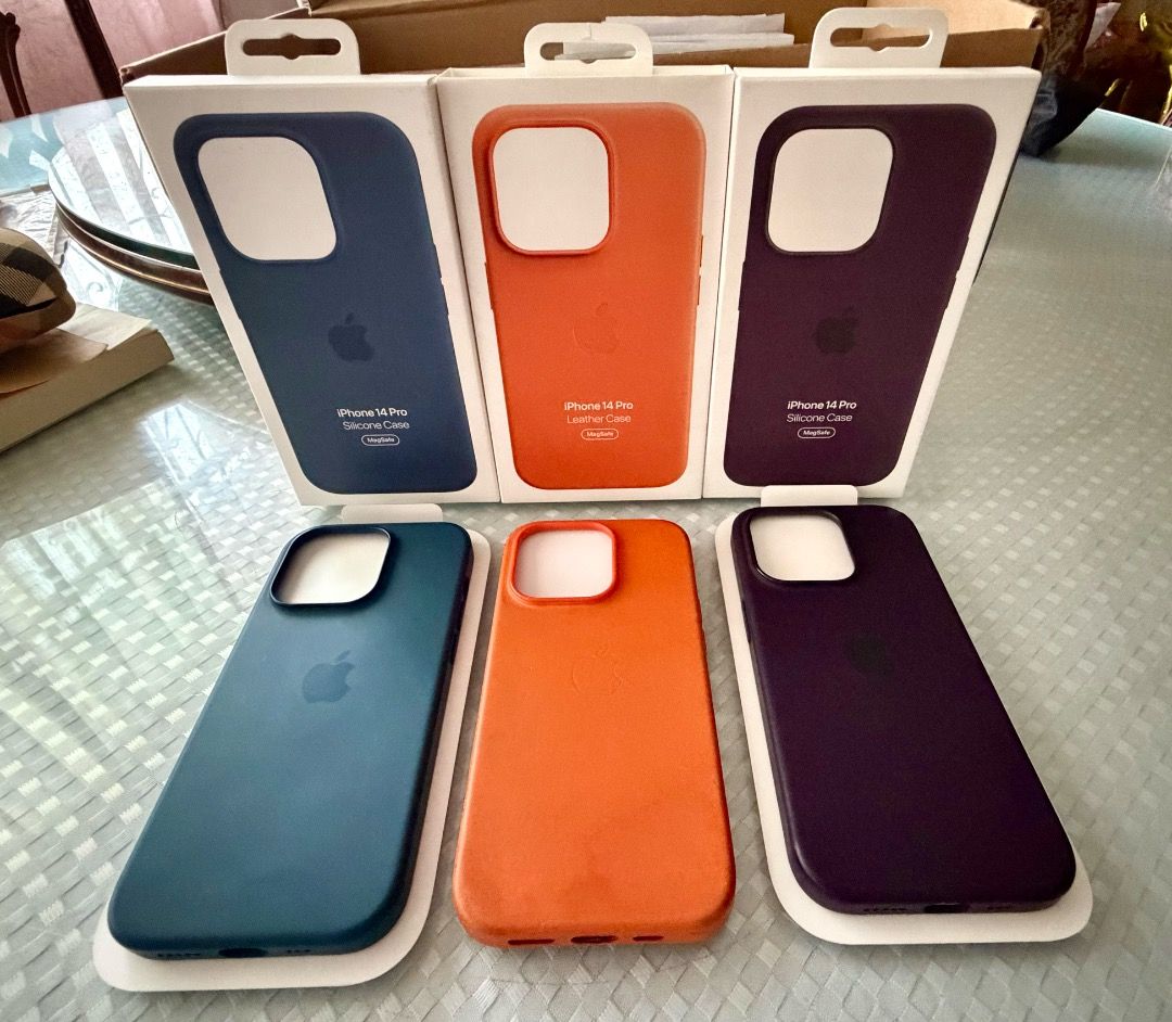 Original Apple iPhone 14 Pro Cases | Genuine Apple | Bundle (Category: Cases & Sleeves) located in Las Pinas. Submitted by jlj55 (Listing ID 1417822759, Image 3). Description: #BUY WITH CONFIDENCE **PLEASE READ BEFORE MAKING AN INQUIRY** 👍🏻 100% authentic / guaranteed authentic 👍🏻 Complete inclusions as shown 👍🏻 Please see photos for condition 👍🏻 Established Carousell seller with excellent transaction history - Original Apple Silicone Mag