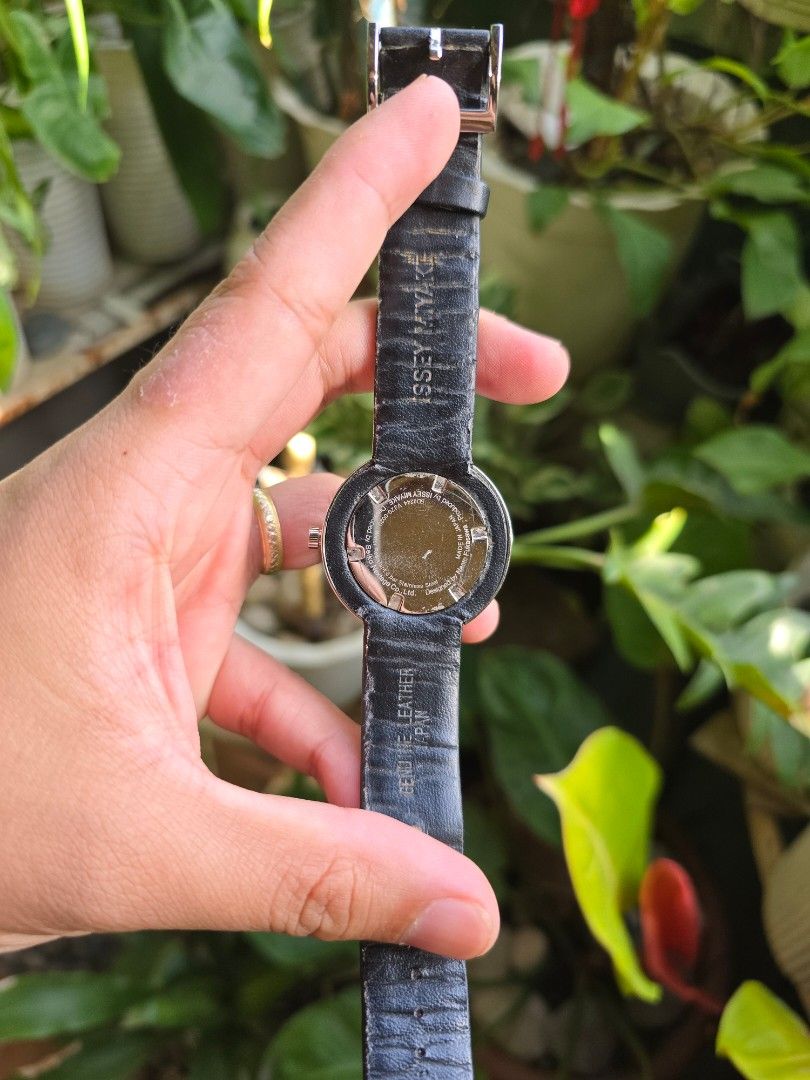 Issey Miyake Twelve (Category: Luxury Watches) located in Manila. Submitted by timearcph (Listing ID 1417827909, Image 3). Description: This is an Issey Miyake Twelve watch, designed by Naoto Fukasawa, featuring a dodecagonal (12-sided) mineral glass, white dial, stainless steel case, and a black leather strap. Set: Comes with watch and box Price: Php 6,000 MEETUPS: • Bacoor,Cavite • Las Pinas City SHIPPING: - Open to shipping but buyer pays for 