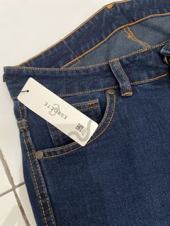 (Kategori: ) berada di . Dikirim oleh reprelovd (ID iklan 1417965897, Gambar 1). Deskripsi: .