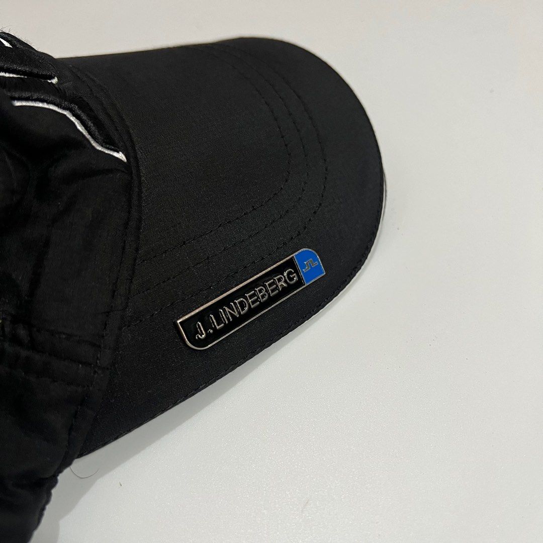j.lindeberg Sun Visor Cap (Category: Caps & Hats) located in Santa Cruz. Submitted by gtasantacruz (Listing ID 1417935786, Image 3). Description: J.Lindeberg Sun Visor Hat One size fits all Excellent condition No issue Minimal sign of usage Direct message for fast transaction📩 📍Laguna.