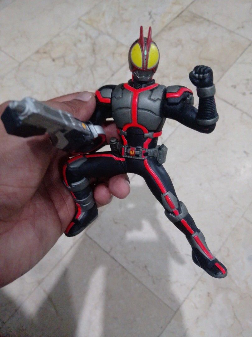 Kamen Rider Faiz Action Figure (Category: Figurines & Statues) located in Valenzuela. Submitted by bevjunie14 (Listing ID 1417906933, Image 1). Description: Original Banpresto Figured - Kamen Rider Faiz action figure - Detailed design - Includes gun accessory - Dynamic pose - Features red and black color scheme - Collectible item - Perfect for Kamen Rider fans -Hard Rubber Figured 👉Mop G-Cash 👉Mod LBC cop cod Lalamove 👉Location Valenzuela City