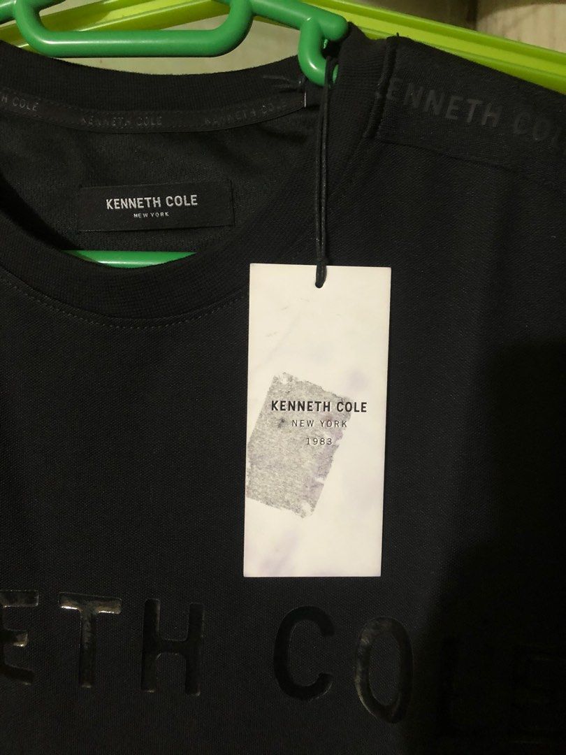 Kenneth cole t-shirt (black) (Category: Tshirts & Polo Shirts ) located in Batangas. Submitted by angello4 (Listing ID 1417898373, Image 2). Description: Kenneth cole t-shirt (black) size:large gift to me but Not decided to use wear IT.