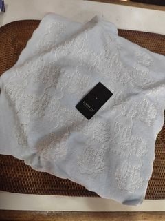 (Category: ) located in . Submitted by thriftteata (Listing ID 1417824898, Image 1). Description: .