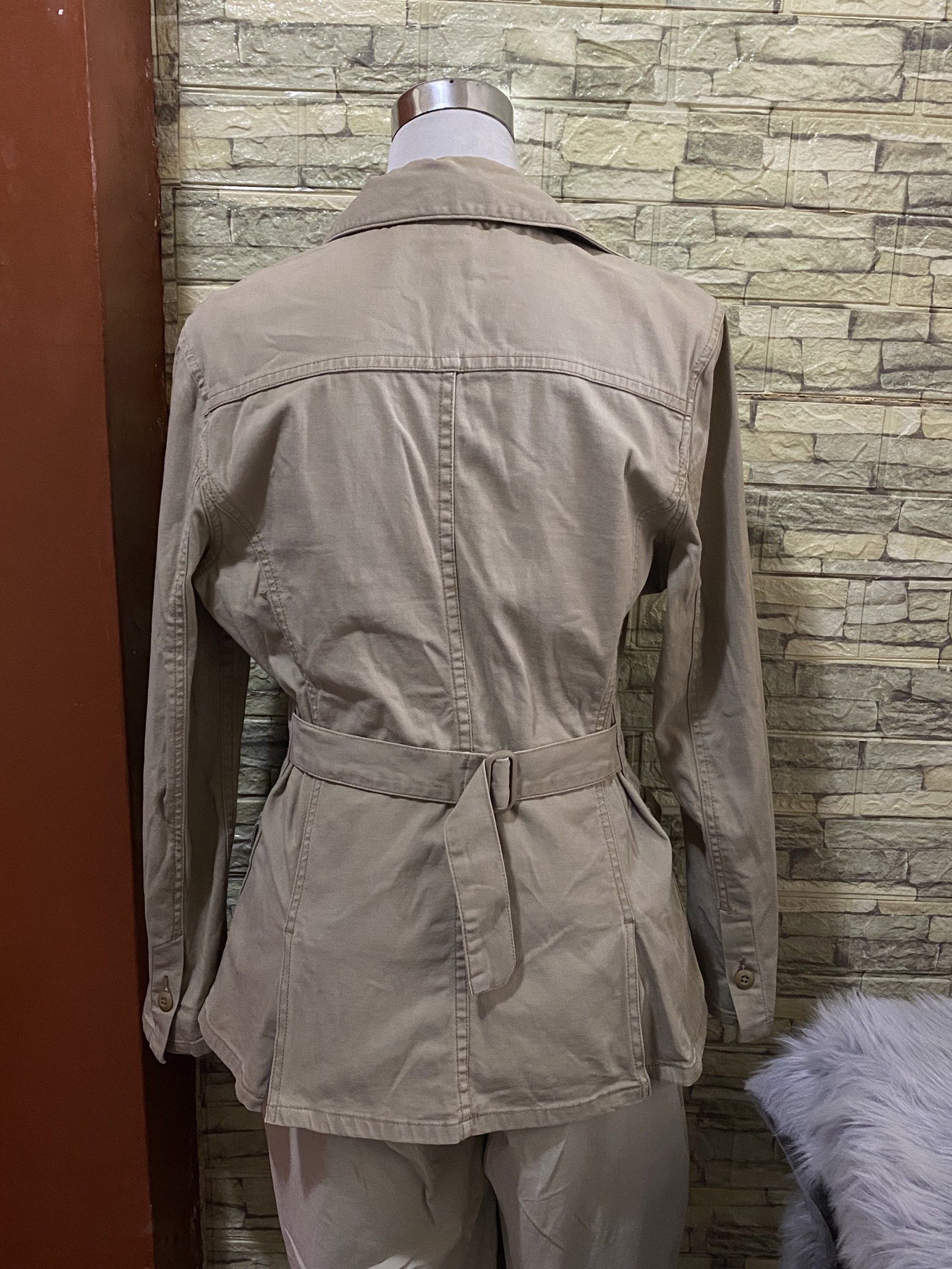 Levi Strauss Khaki/Brown Signature Jacket - Medium (Category: Coats, Jackets and Outerwear) located in Manila. Submitted by anneeem (Listing ID 1417847178, Image 2). Description: - Levi Strauss Signature Jacket - Size: Medium - Color: Khaki/Brown - Features: Multiple pockets, belt at the back - Condition: Good - Inner Cami sold separately .