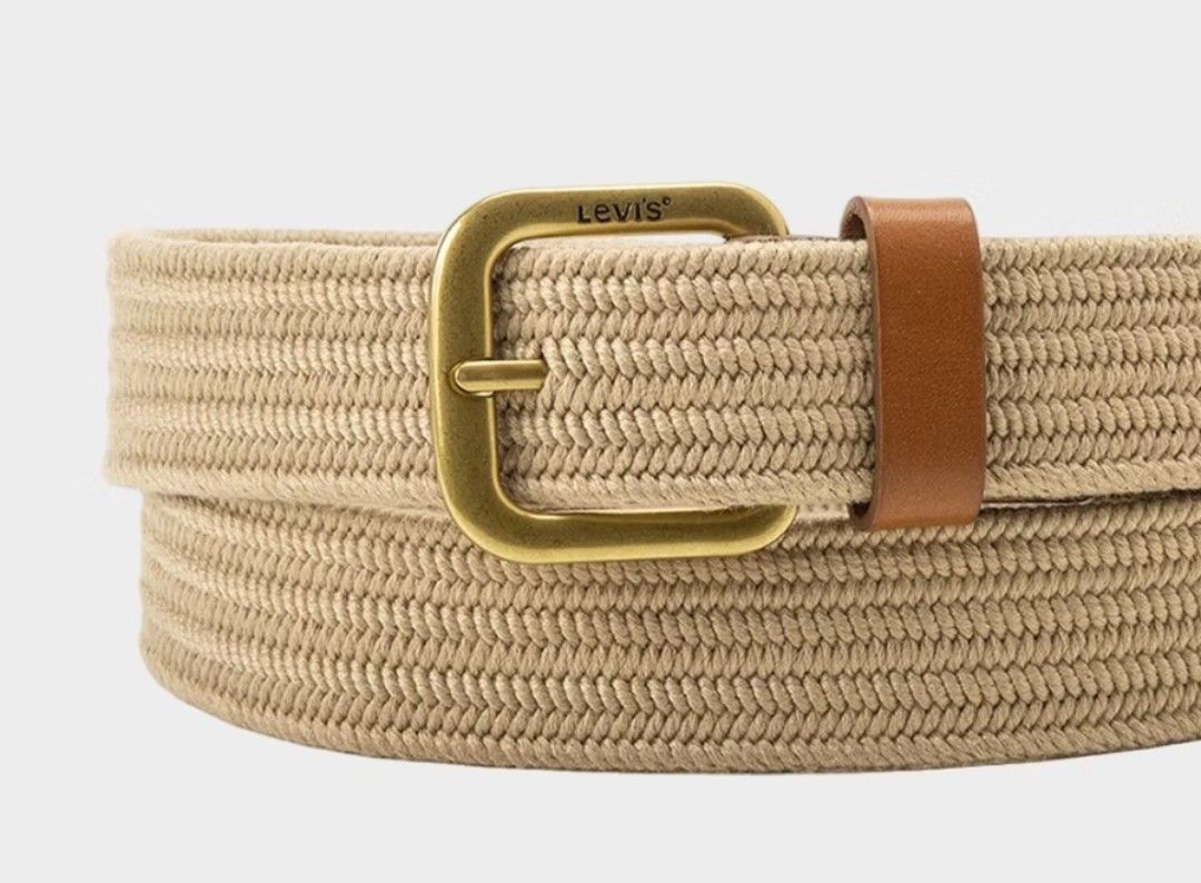 Levi's Stretch Woven Belt 95 cm (Category: Belts) located in Quezon City. Submitted by allandnothing (Listing ID 1417824682, Image 1). Description: - Levi's woven belt - Genuine leather accent - Material: 80% polyester, 16% elastodiene, 4% full grain bovine leather - Width: 35mm - Timeless and versatile design.