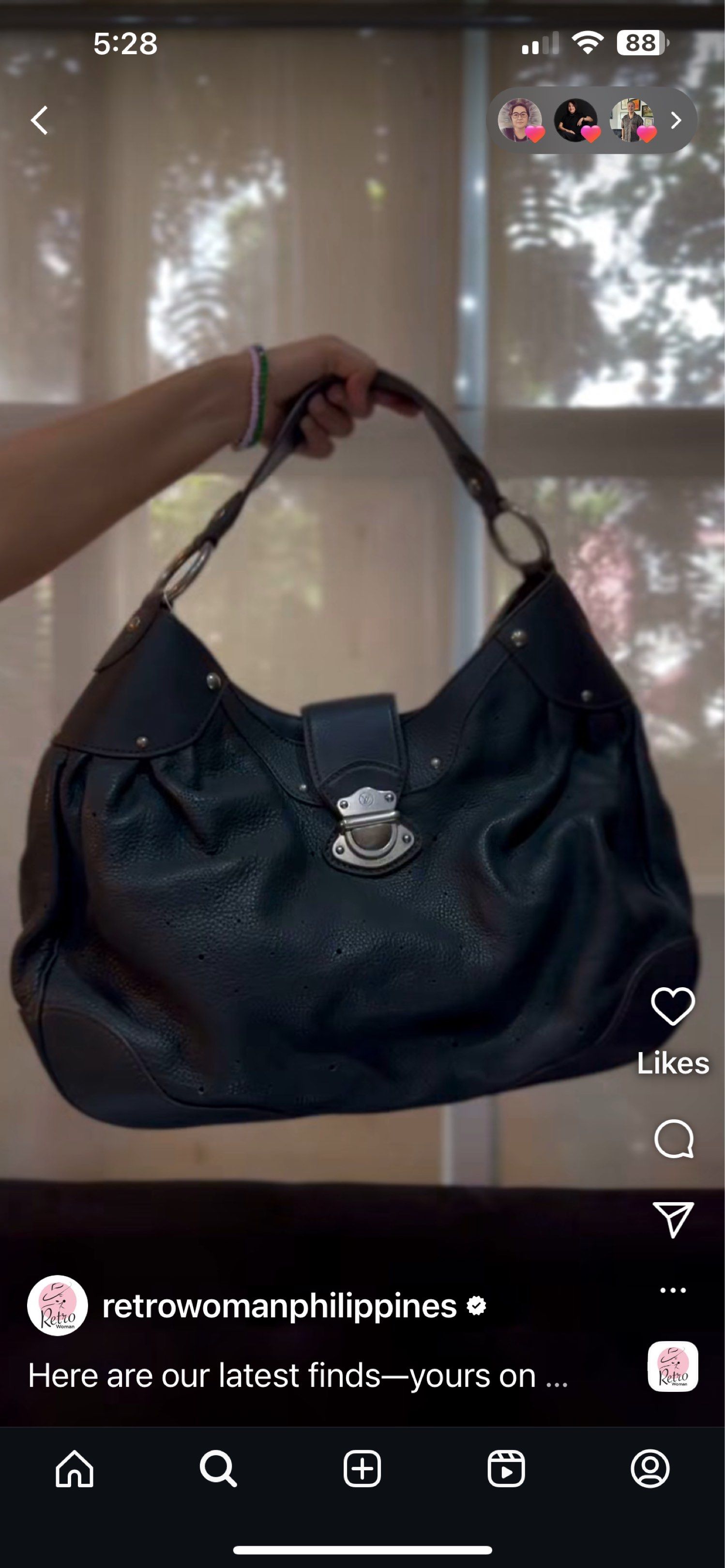 Louis Vuitton (Category: Luxury Bags & Wallets) located in Makati City. Submitted by mybags117 (Listing ID 1417812719, Image 3). Description: .