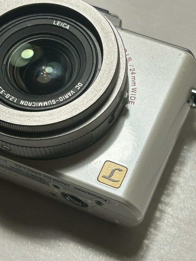 Lumix LX5 (Category: Cameras) located in Marikina City. Submitted by edzmie (Listing ID 1417946000, Image 3). Description: Lumix LX5 Inclusions: - Camera - Original battery Condition / Notes: - No functional issues - May small dead pixel sa LCD lang and hindi affected ang image output - Fully usable pa rin and LCD replacement lang needed if you're maselan - With pop-up flash - Good battery life (used it sa malaysia and it was great) Performance: 