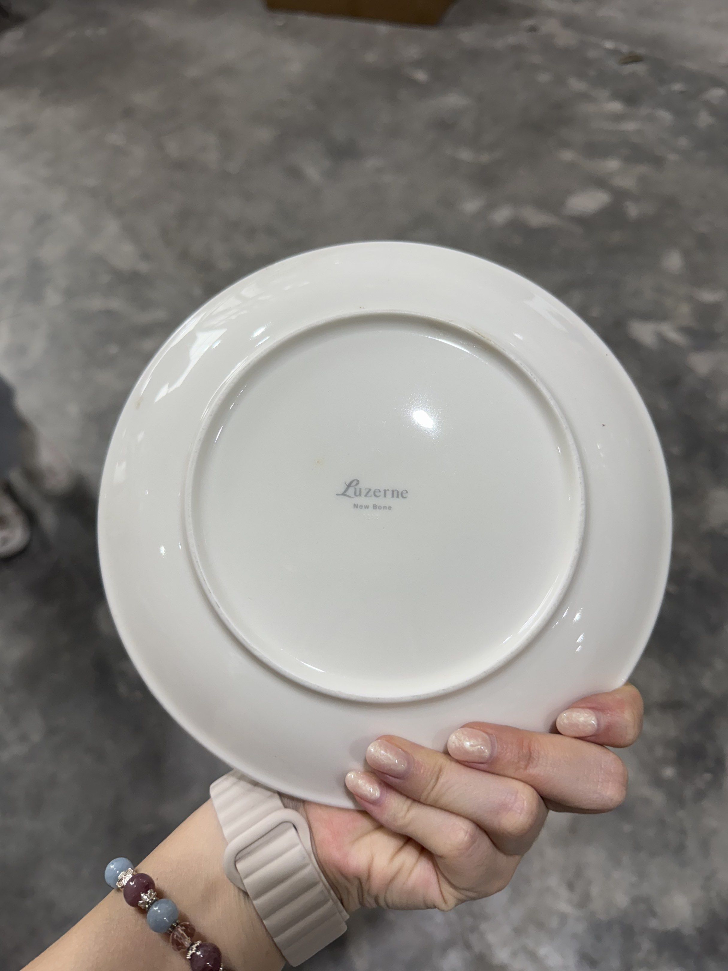 Luzerne White Plates - Various Sizes439501800342169604