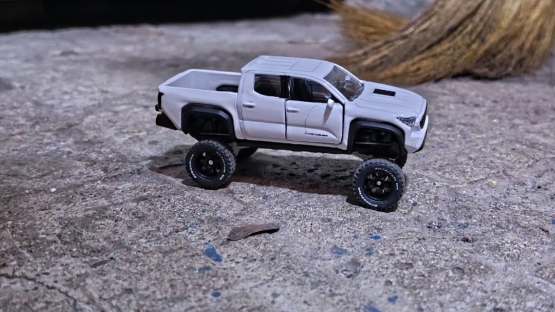 Majorette Toyota Tacoma (Category: Vehicle & Diecast Models) located in Quezon City. Submitted by rex.spamzx (Listing ID 1417952610, Image 3). Description: - Majorette Toyota Tacoma toy car - Color: White - free Black wheels - use once - Made of metal rfs: tinamad icustomize, kinalas ko nayan para palitan ng gulong pero binalik ko lang din sa stock wheels good as new pa.