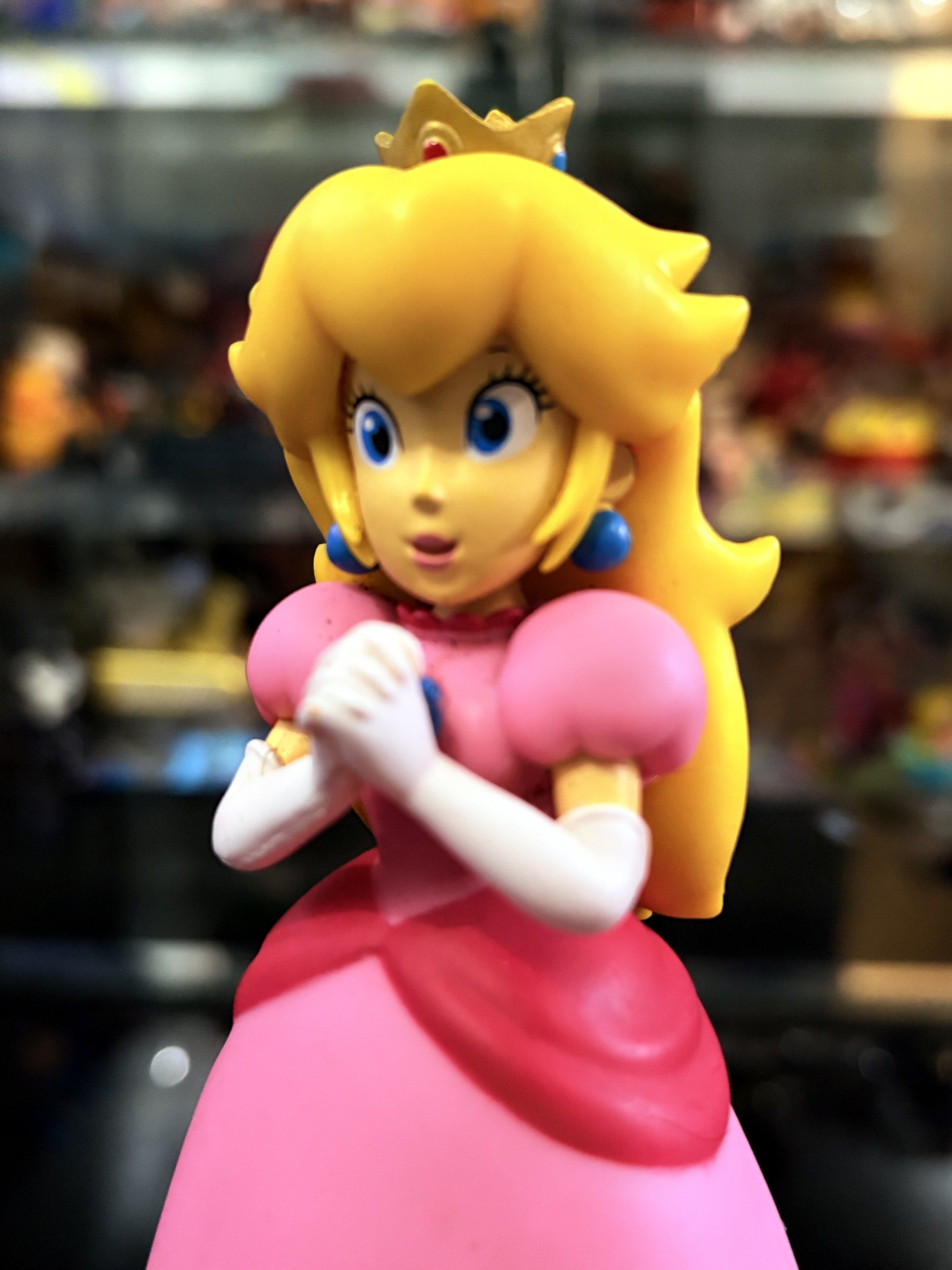 Mario princess peach (Category: Nintendo) located in Makati City. Submitted by tomypom (Listing ID 1417987277, Image 3). Description: Authentic Mario bros Princess peach Battery for size reference only 299 pesos only! .
