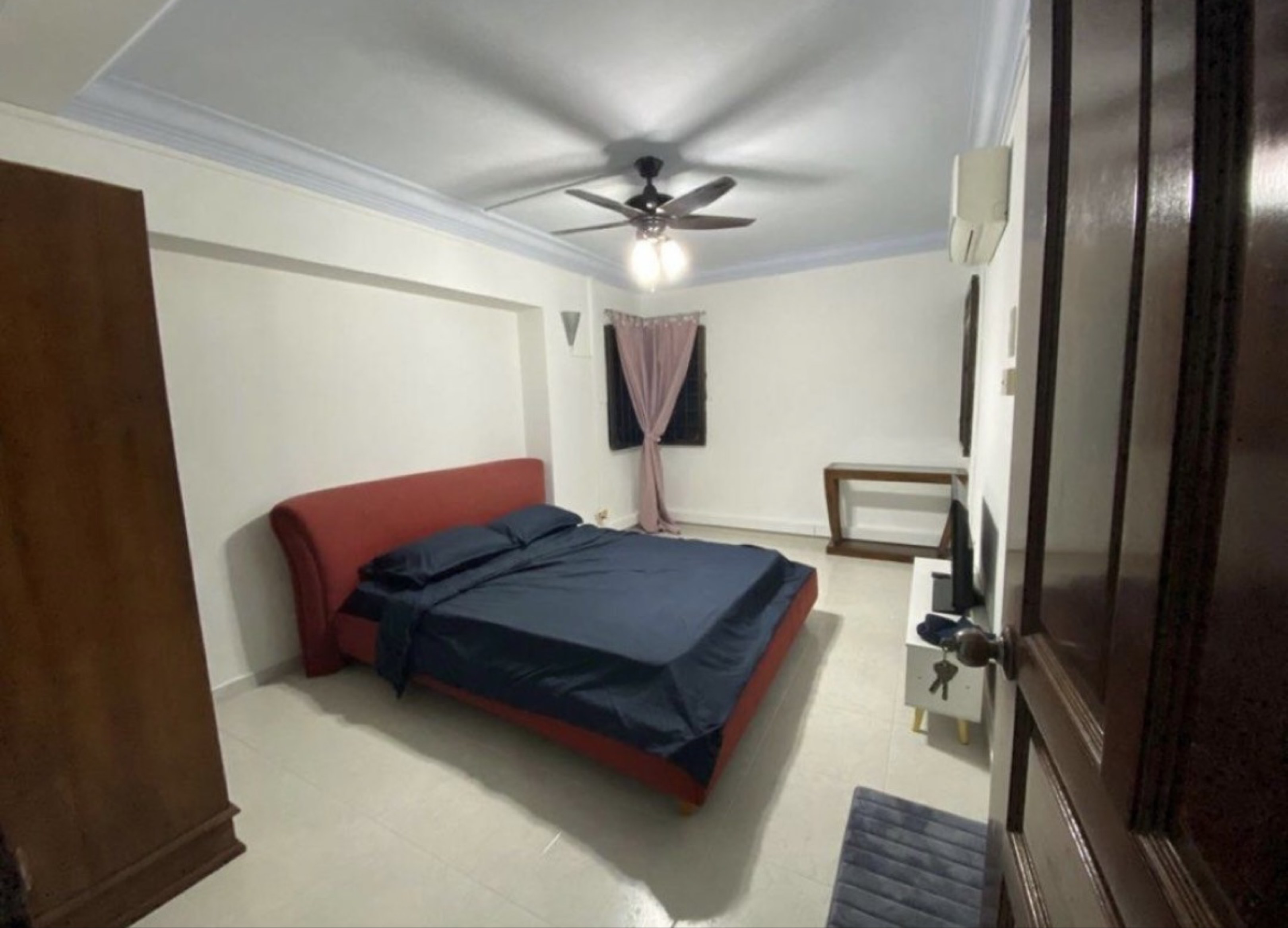 (Category: ) located in . Submitted by glorygloryglory11 (Listing ID 1417976439, Image 1). Description: .