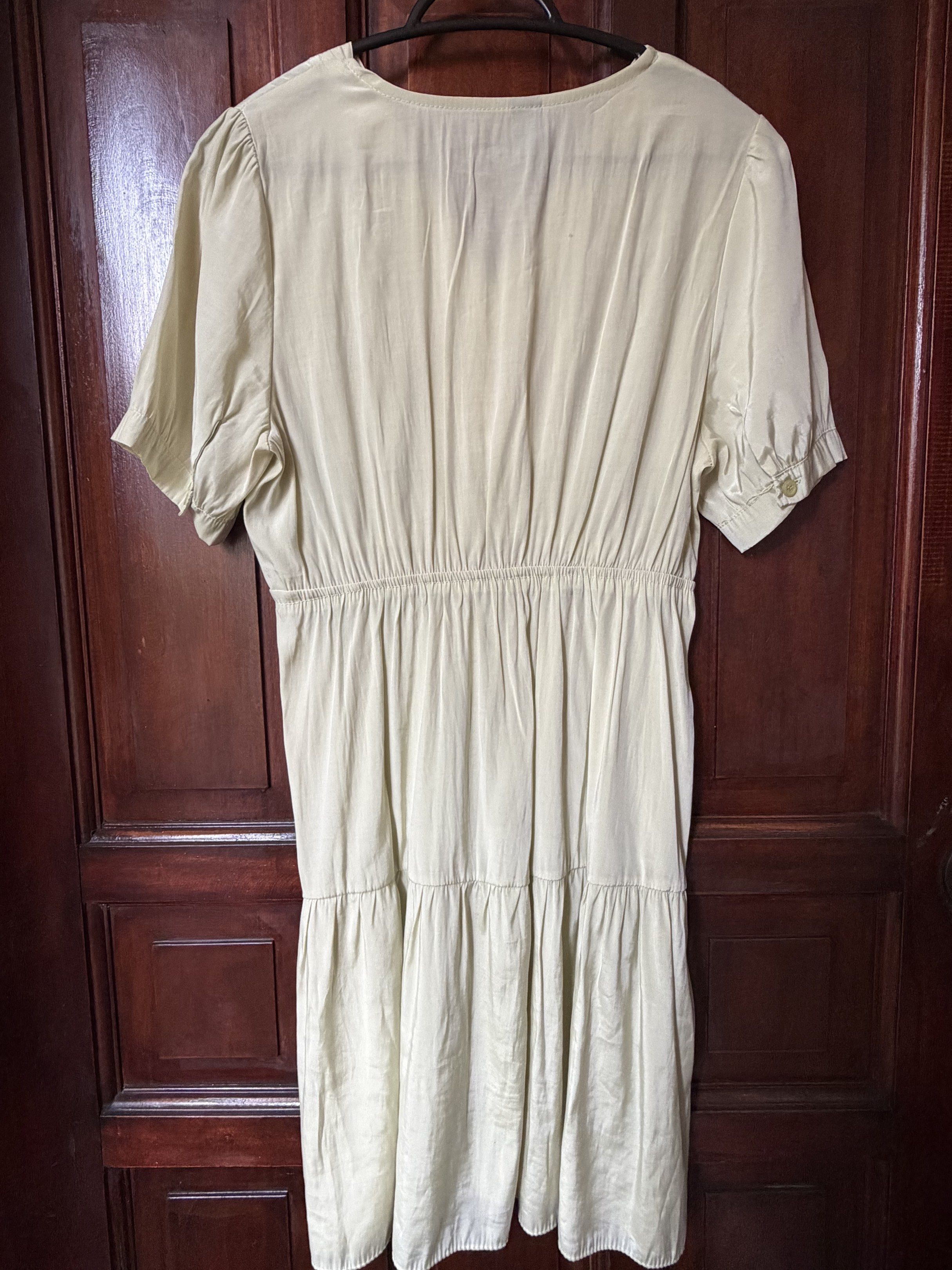 mint green korean dress (Category: Dresses) located in Las Pinas. Submitted by nylth (Listing ID 1417855433, Image 3). Description: - fits small to medium - elastic waist - minor stains (see photos for reference).