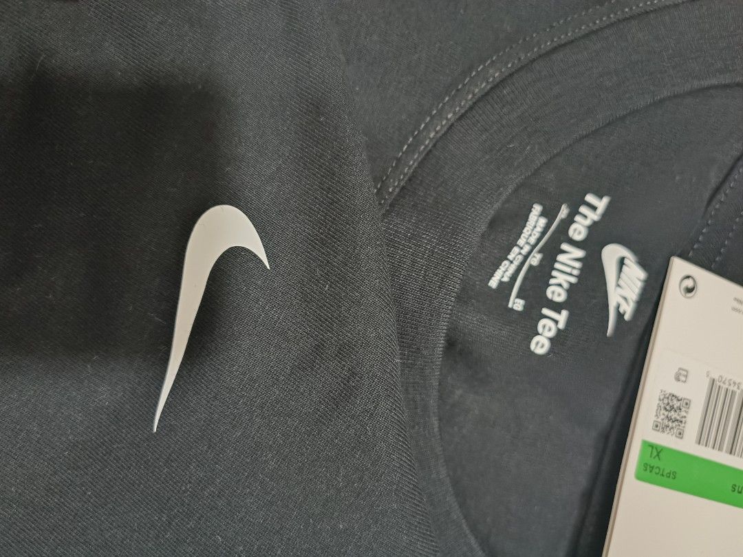 NIKE SMALL SWOOSH T-SHIRT (Category: Tshirts & Polo Shirts ) located in Bacoor. Submitted by secretsup (Listing ID 1417999419, Image 3). Description: N I K E SMALL SWOOSH T-SHIRT SIZE : XL WITDH - 23 LENGTH - 28 700 PLUS SF.