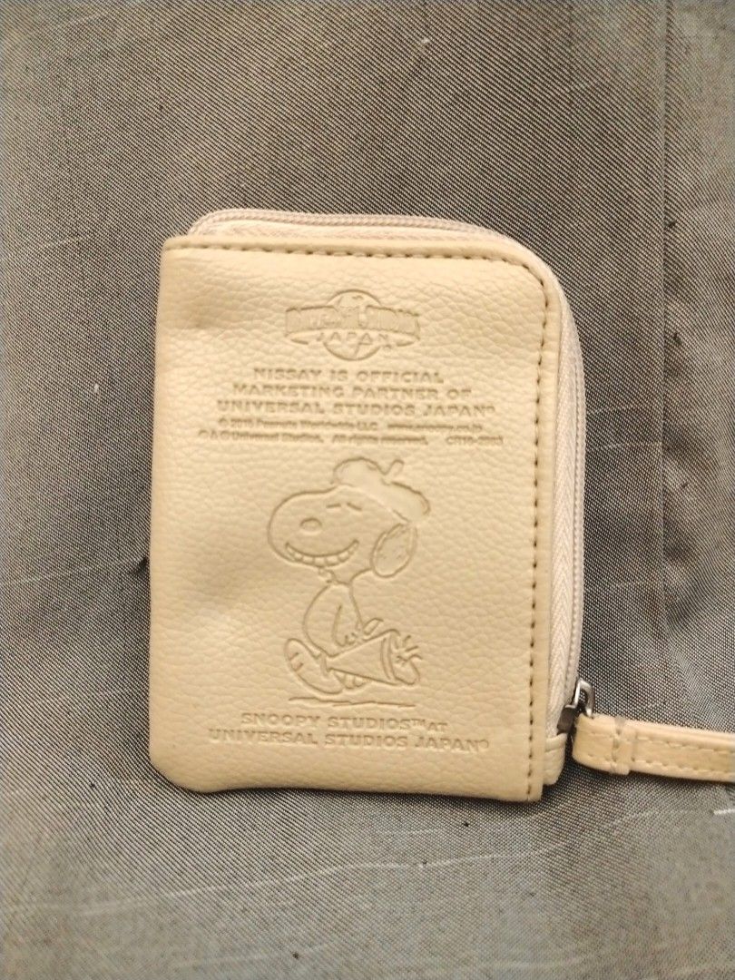 Peanuts × Universal Studios Japan Snoopy Pass Case Pouch (Category: Purses & Pouches) located in San Fernando. Submitted by jpmarketplace2023 (Listing ID 1417932760, Image 1). Description: 💚 All items are authentic from Japan. 💛 MOP: GCash (❌️ GCash Protect) 🩵 MOD: LBC only (❌️ S. Checkout, COD, COP) 💙 Meet-up: Vista Mall, San Fernando, Pampanga 💜 All items are on-hand. 🧡 First to pay gets the item first. ❤️ Breakable items are packed with 