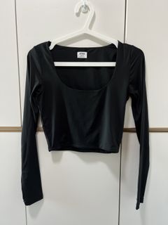 （分類：）位於 。 由 thriftmegscloset 提交（商品編號 1417867008，圖片 1）。簡介： 。