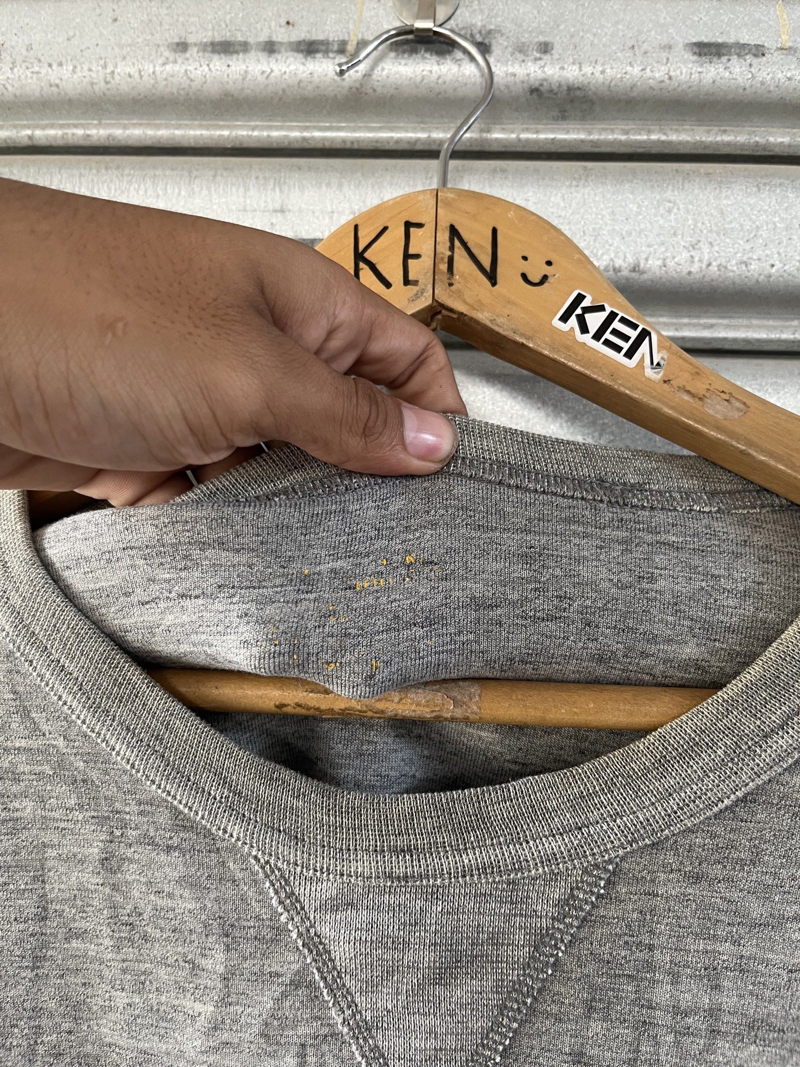 Polo Ralph Lauren Gray Sweatshirt (Category: Coats, Jackets and Outerwear) located in Manila. Submitted by abejaronke97521 (Listing ID 1417872684, Image 3). Description: - Polo Ralph Lauren sweatshirt - Iconic polo logo on chest - Crew neck - Long sleeves .