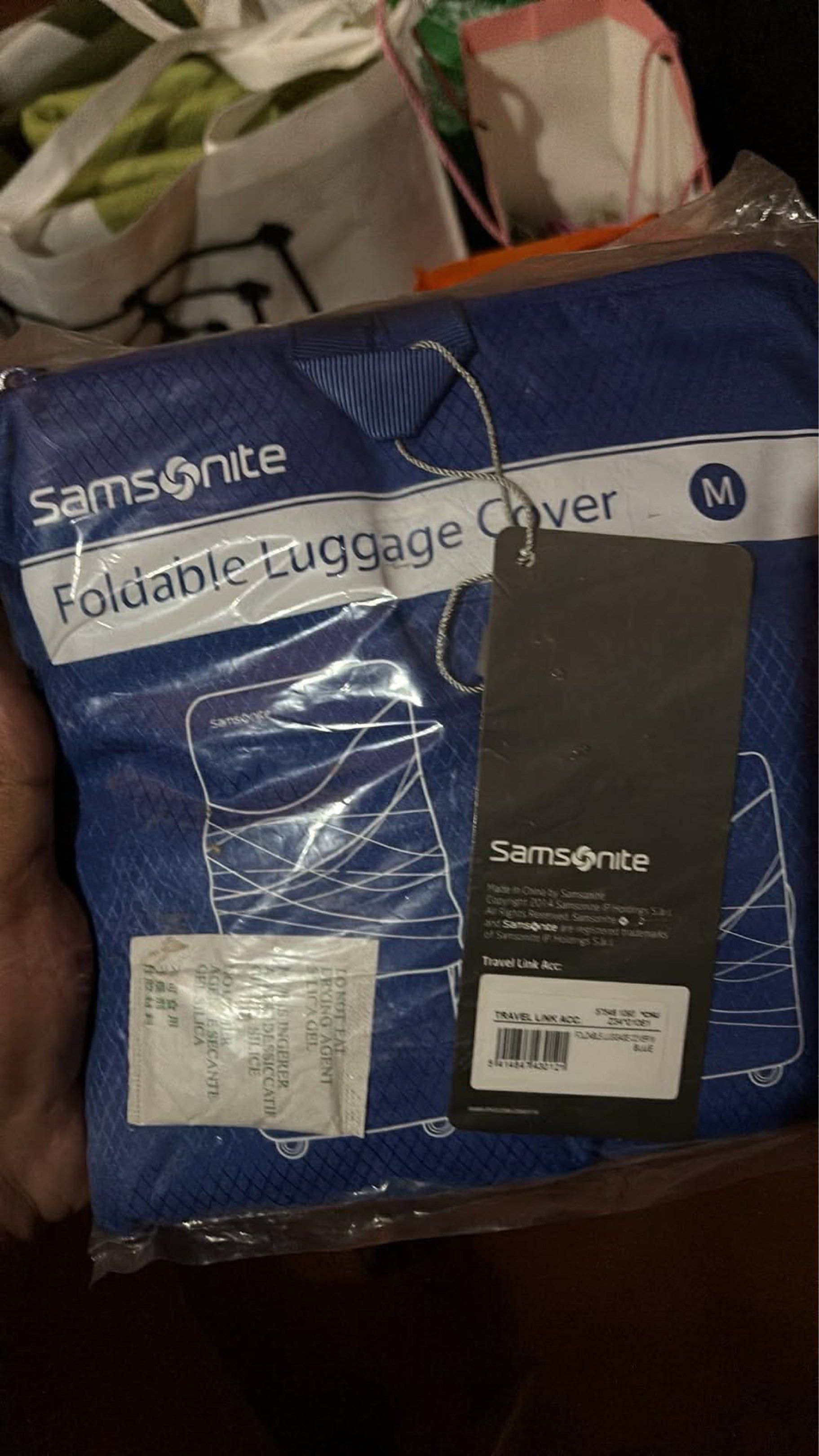 Samsonite luggage cover size M (Category: Everything Else Others) located in Las Pinas. Submitted by mitang777 (Listing ID 1417822201, Image 2). Description: Samsonite luggage cover size M still sealed.