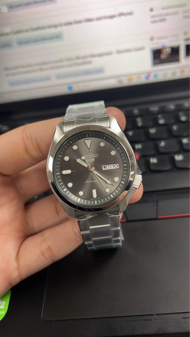 Seiko 5 Sports SRPE51 (Category: Men's Watches) located in Manila. Submitted by sakiroe (Listing ID 1417818546, Image 1). Description: Complete Set (Box, papers & warranty).