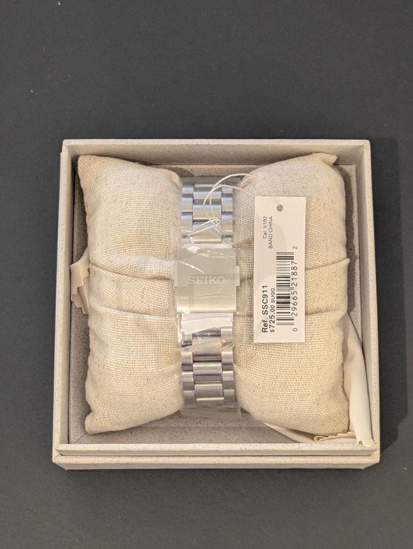 Seiko Prospex Speedtimer SSC911 Solar Chronograph (Category: Men's Watches) located in Quezon City. Submitted by nerd_herd (Listing ID 1417821149, Image 3). Description: Seiko Prospex Speedtimer SSC911 Solar Chronograph Brand New Complete boxed set Stamped warranty card FREE Same day COD within M.M. via in-house riders Provincial - LBC COP (any LBC branch) or COD Mode of Payment: 💵 Cash on delivery 🏦 Cash and Bank Transfer.