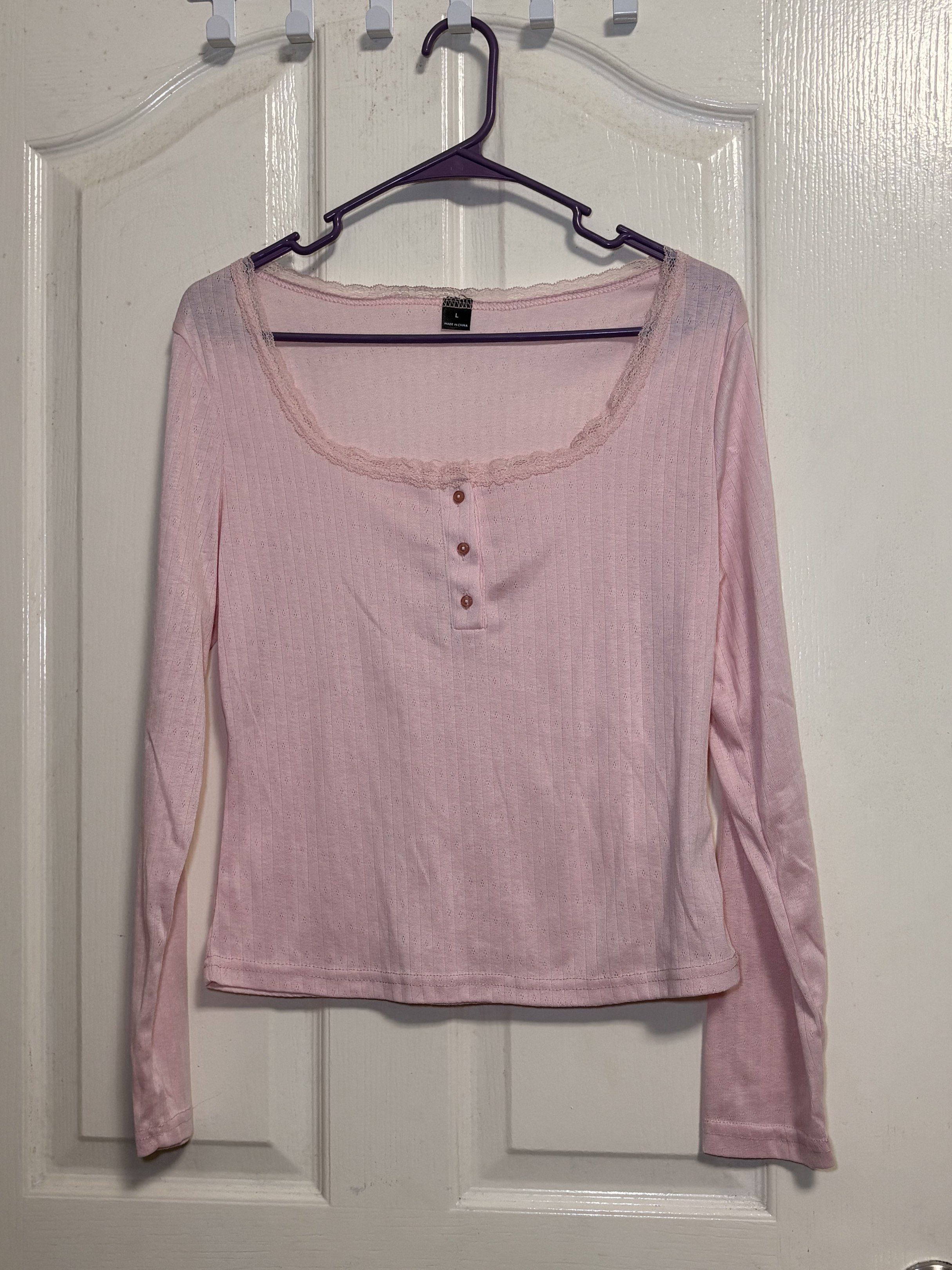 Shein pink longsleeve (Category: Longsleeves) located in Manila. Submitted by multivers.closet (Listing ID 1417937661, Image 1). Description: never used rfs: too loose for me.