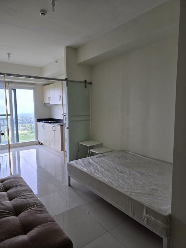 SMDC Wind Residences Tower 2 (Category: Apartments & Condos) located in Manila. Submitted by silvertree_ef9dfd (Listing ID 1417889017, Image 2). Description: Rush Selling!!! 🏙️🏙️🏙️ Great investment! 🥳🥳🥳 Condo unit at SMDC wind residences Tower 2 Tagaytay ✔️1 bedroom ✔️26.62 sqm ✔️Fully furnished ✔️Fully paid ✔️Furnitures and appliances are included DM me for more details. 📩📩📩.