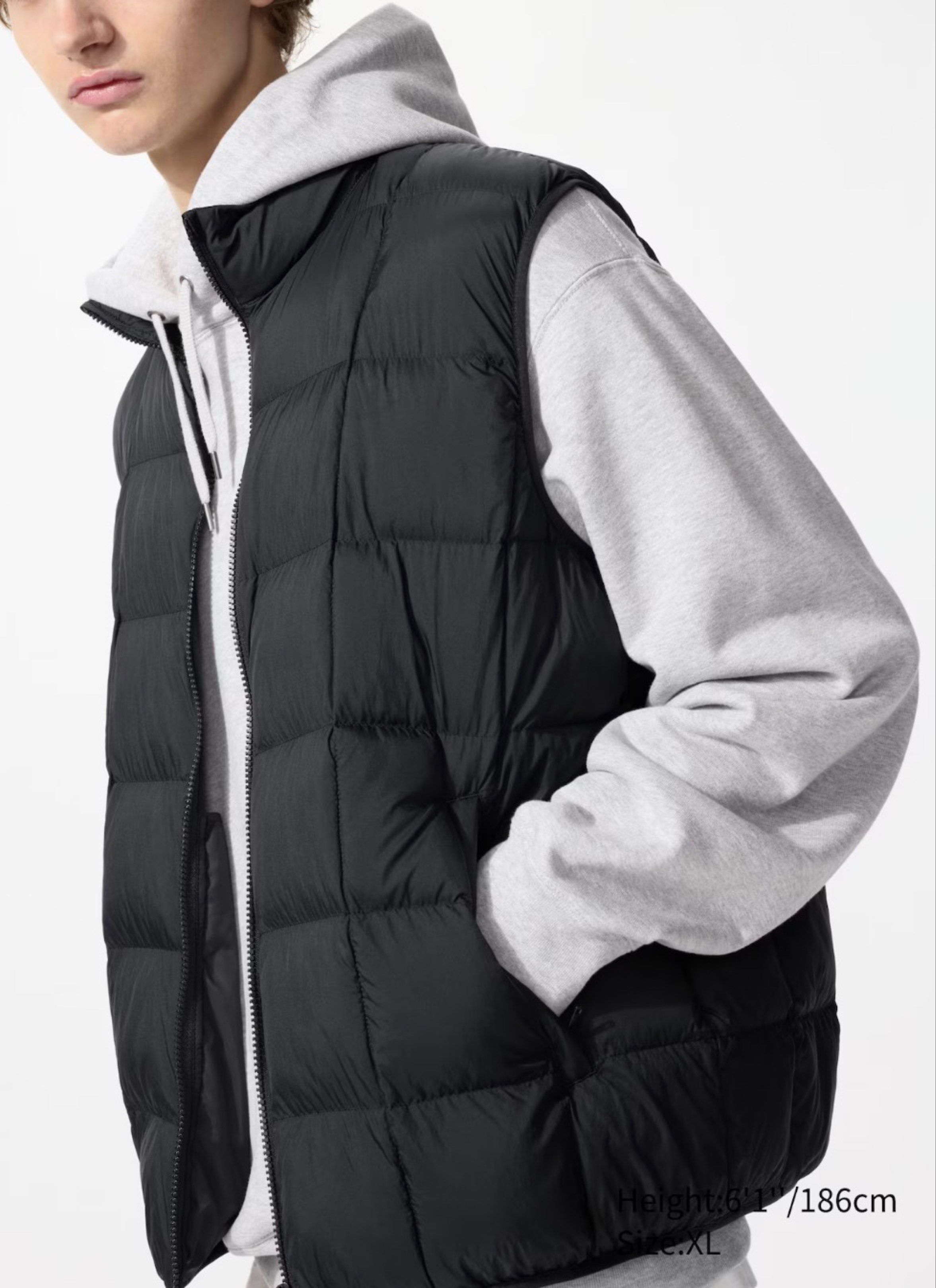 Uniqlo Pufftech Vest (Category: Vests) located in Quezon City. Submitted by declutter.er04 (Listing ID 1417967341, Image 1). Description: Use once last wk :) Will have bo vacation this year, need to dispose :) XL size is good for tallet guys 5'9-6' .