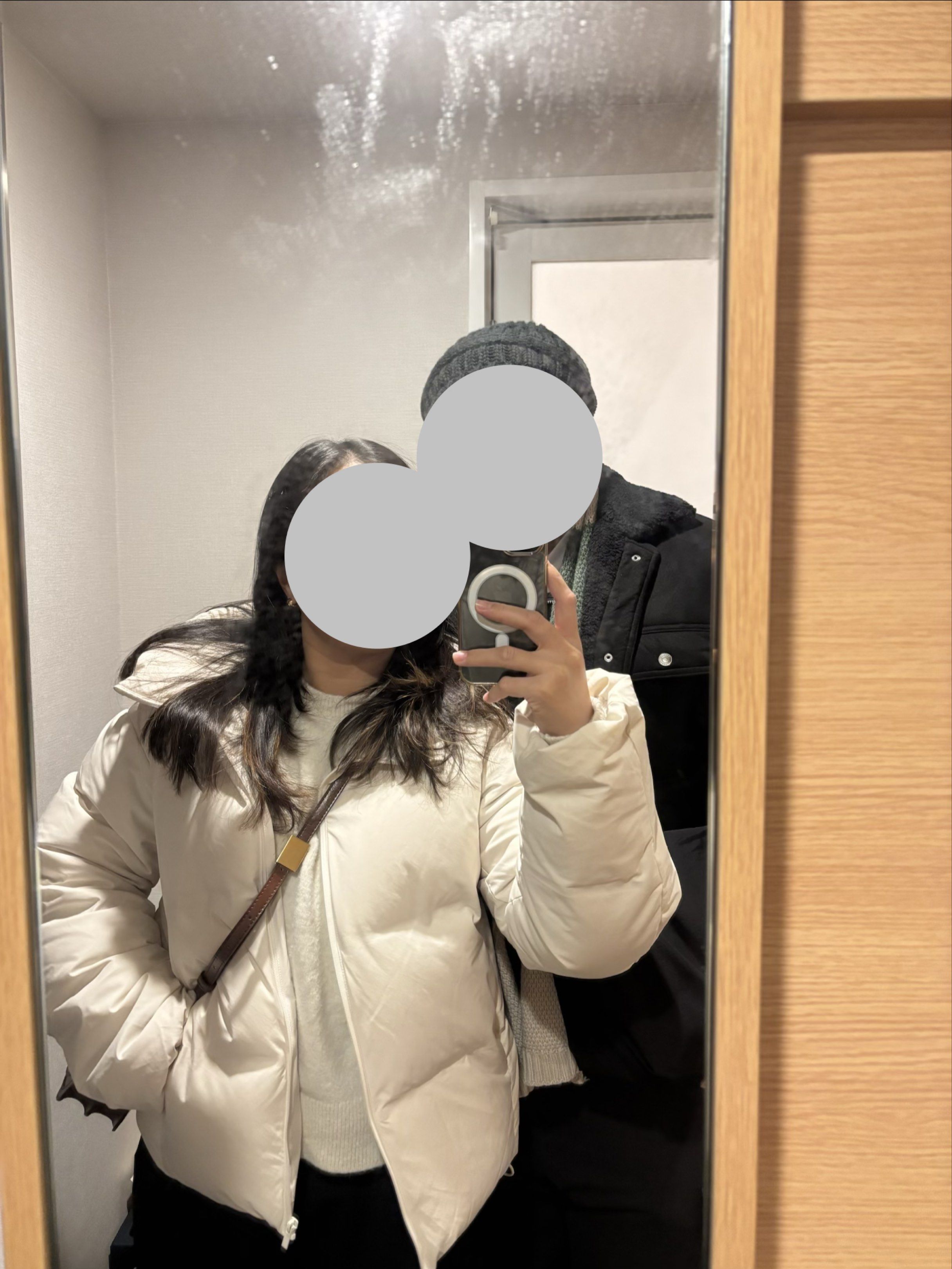 Uniqlo Seamless Down Parka (Off white puffer jacket) (Category: Coats, Jackets and Outerwear) located in Pasig City. Submitted by anything.pre_loved (Listing ID 1417872085, Image 2). Description: Uniqlo Seamless Down Parka (Off white puffer jacket) RFS: need funds - used only once in January 2025 during our Japan trip - Super lightweight and comfortable (very soft lining also) kept me very warm during winter in Japan - no damage, no stains, in ex