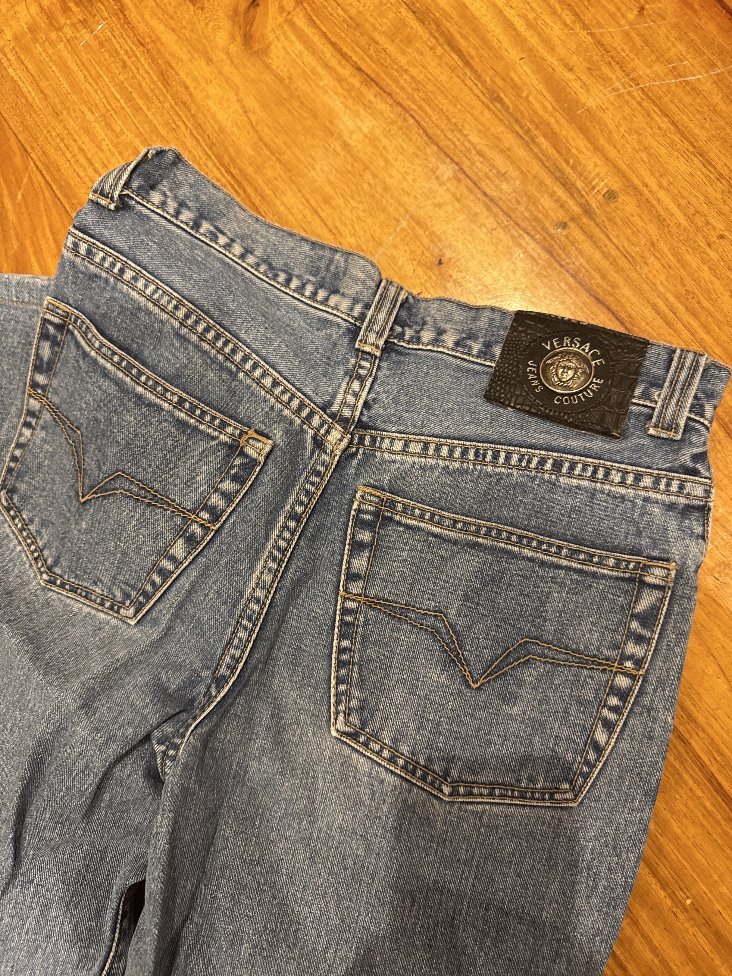 Versace Jeans Couture Denim Jeans (Category: Jeans) located in Manila. Submitted by eb.declutters (Listing ID 1417954265, Image 3). Description: - Authentic Versace Jeans Couture denim jeans - Classic straight-leg fit - Button and zipper closure - Versace Jeans Couture logo on front button and back patch - Signature Versace stitching on back pockets - Stylish and timeless.