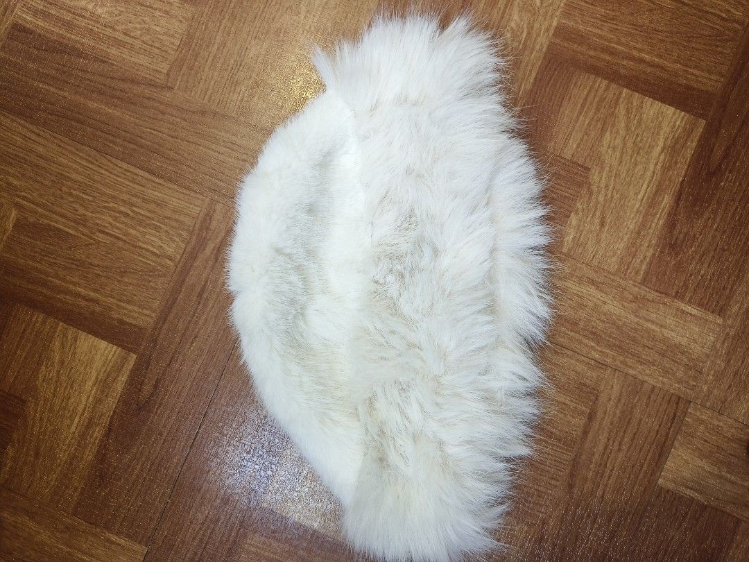 White Fur Hat (Category: Hats & Beanies) located in Manila. Submitted by pransmallows (Listing ID 1417920087, Image 2). Description: ❄️white winter furr hat ❄️used only once in HK Disneyland.