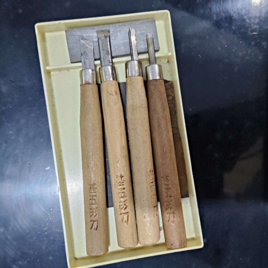 Wood Carving Tool Set (Category: Craft Supplies & Tools) located in Catbalogan. Submitted by jpnsrpls (Listing ID 1417882653, Image 3). Description: 🪵🗾 Vintage Japanese Wood Carving Tool Set – Japan Surplus 🛠️ Set of 4 traditional carving chisels 🌳 Wooden handles with Japanese markings 🎨 Ideal for wood carving, DIY, crafts, or display 📦 Comes with original vintage box ♻️ Used Japan surplus – authentic old stock ✨ Vintage / collector’s item 