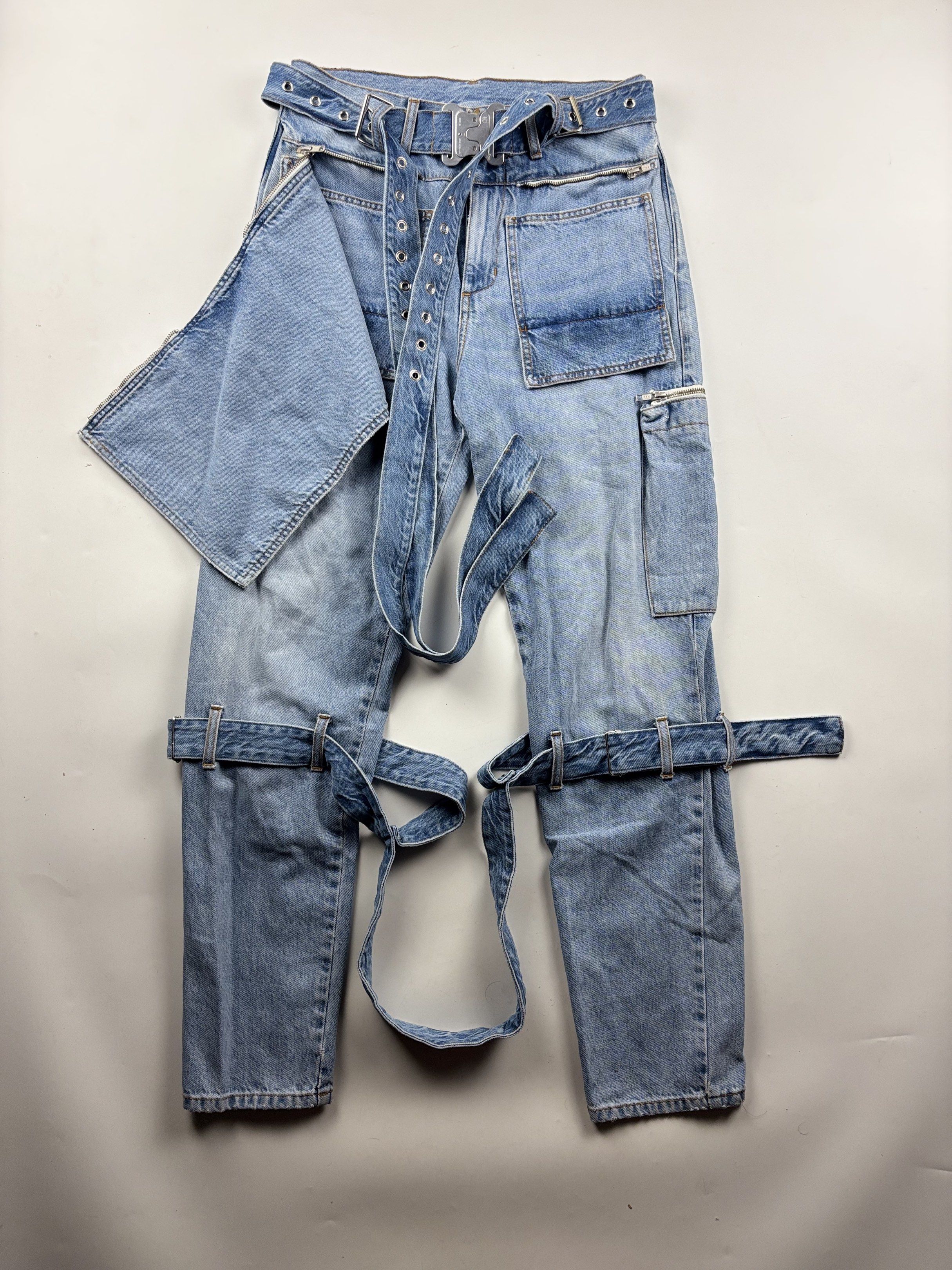 1017 Alyx 9SM Punk Bondage Pants (Category: Jeans) located in Makati City. Submitted by ragrepository (Listing ID 1418031690, Image 2). Description: Alyx Punk Bondage Pants Tagged as 46 Waist- 15” Front rise-13” Back rise- 15” Inseam-30.5” Outseam-42” Thigh-11” Knee- 8.5” Leg opening-6” .