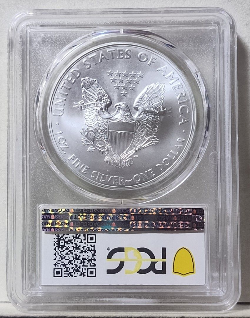 2013 silver eagle 1 oz.999 fine silver (Category: Currency) located in Taguig. Submitted by ezekiel103 (Listing ID 1418125989, Image 2). Description: 2013 silver eagle 1oz .999 fine silver pcgs slab MS-69 high grade 12,500 nalang.